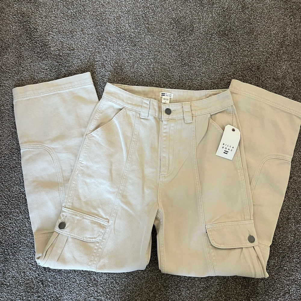 NWT billabong cargos